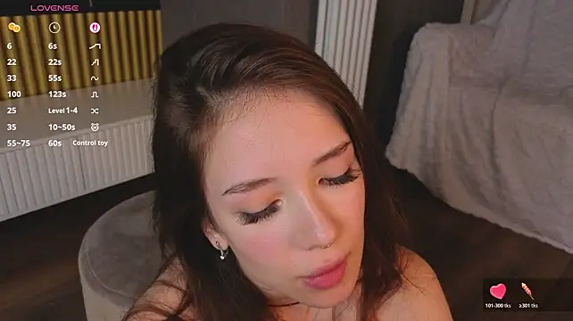 Tinyanie - Doggy booty slaps each 6tks
