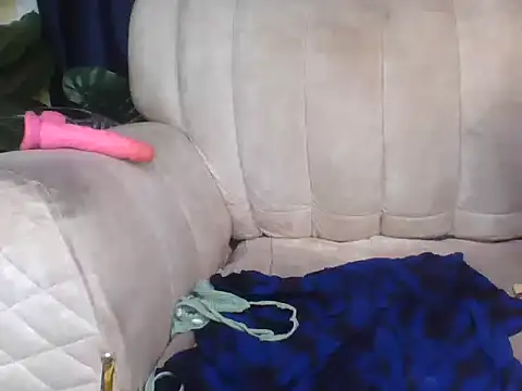 MyrahEbony - 🔥 Sensual Striptease For Daddy 💃🏽