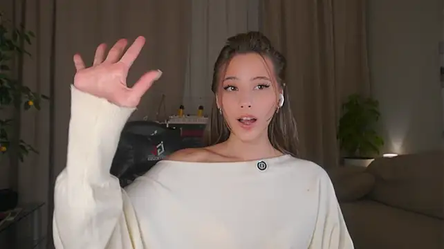 EditaBails - Bend over in skirt slowly