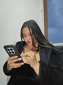Cristal__04 - Sucking a dildo 😋