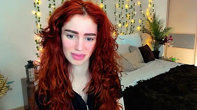 ChristinaConteeree - Towel show