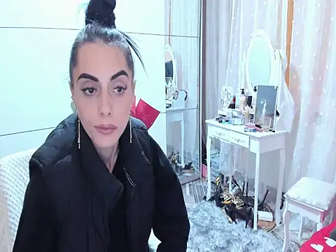 Jessycute28 - obey and get my panties wet