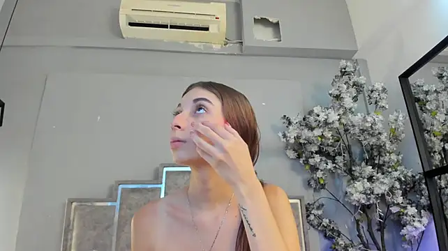 Cloedurant - Vibrate my pussy + spanks ass x2min