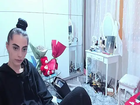 Jessycute28 - obey and get my panties wet