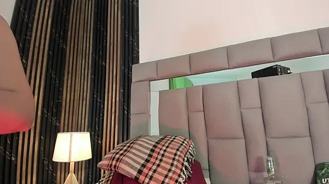Amaia_santini - Masturbate for me, sexy girl