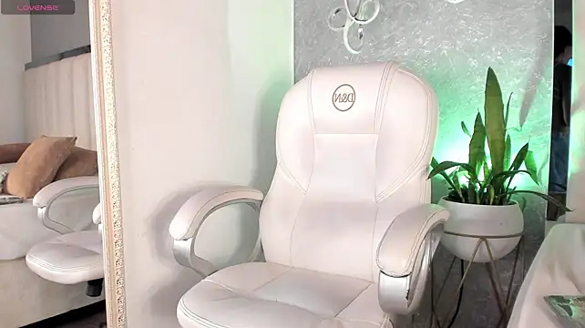 SheylaVelvet - Spread pussy, show my Clit