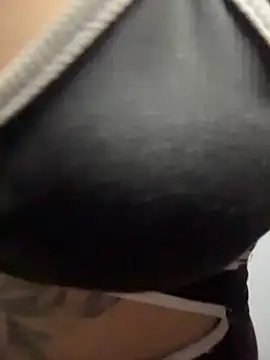 Moom_evil1177 - plug anal 🍑