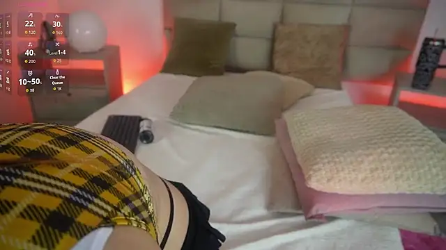 Sarah_GothicGirl - RUB ASSOLE + OILY ASS
