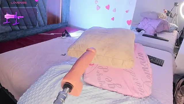 Hilary_Smile_ - 🚨Fuck Me PUSSY 120 secnds 🖐RED ASS