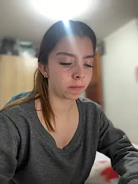 Cloew_Marz - Show and oil + Fingers in pussy