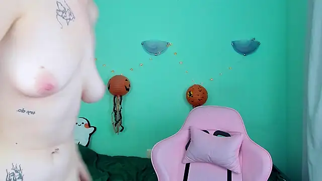 SabrinaRayX - show "banana eats banana"