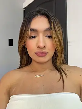 Jenn_fit - ✨OIL ASS+BOUNCE NO MERCY✨