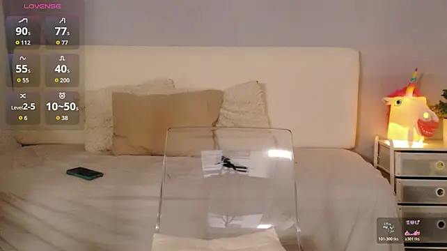 LindaWhite_ - Happy Thursday - last get surprise video