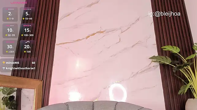 Kenayfox - OIL IN BOOBS + SLAPS