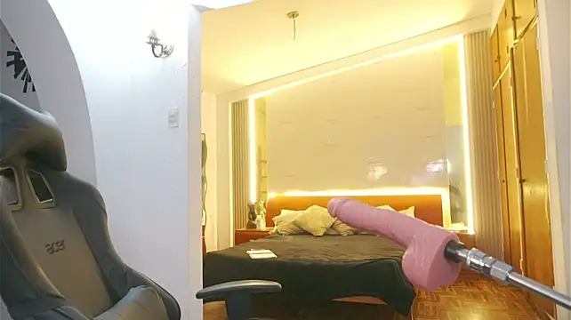 Charlottelover21 - opens Jeans