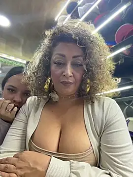 Katti_Barrera - My ass open in your face 😈
