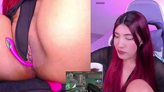 MiaaVoss - clamps on my nipples🍒