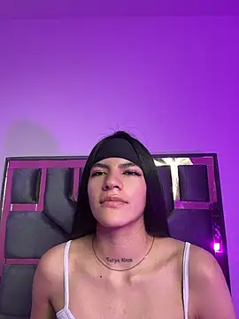 Taylor_Ec - FULL NAKED and STYLE DOGGY