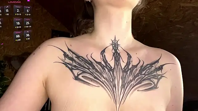 HeidiTian - topless oil show