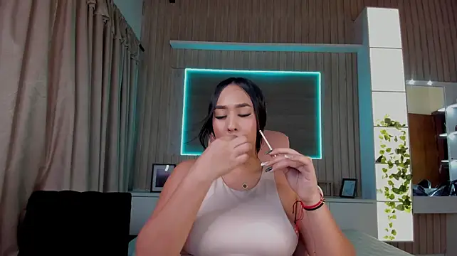 Valerie_Gloss - 💥👋Spank my ass x20🍩🖐
