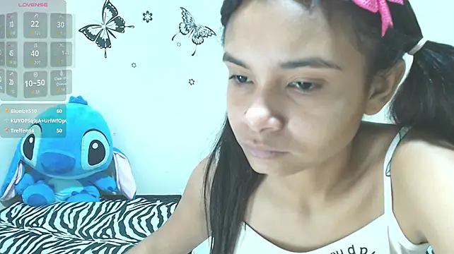 Liz7skinny - Ocean squirt in public 🌊🌊💜🌊🌊