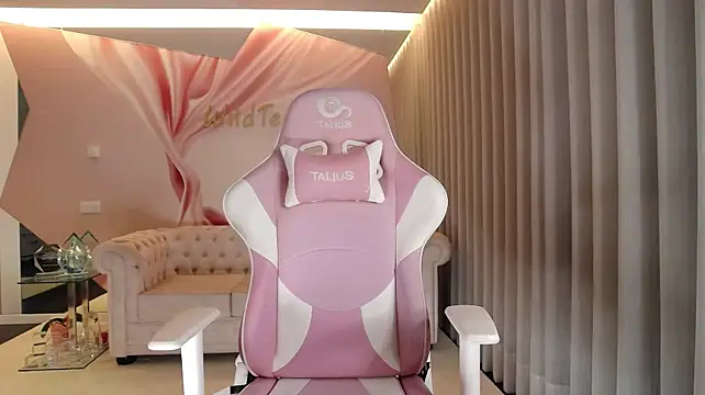 Wildtequillaa - Titfuck and lotion