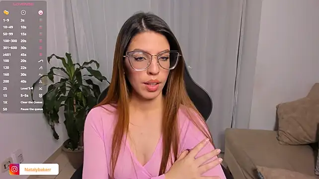 Nat_Bakerss - flash boobs closer