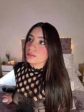 Samantha_e2 - Foot massage