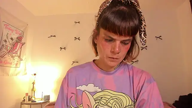 Alessamoth - Streaptease and blowjob at goal!