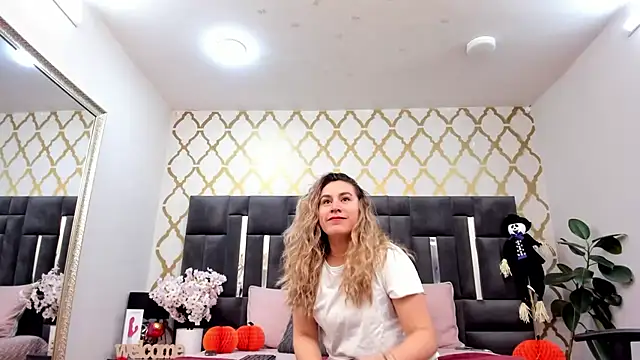 RubbyTaylor - Suck dildo + Spank titis x6