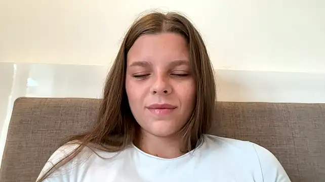 AmieLendor - Video of me masturbating my pussy in PM