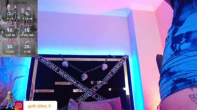Bunny_O - Spread ass + zoom asshole