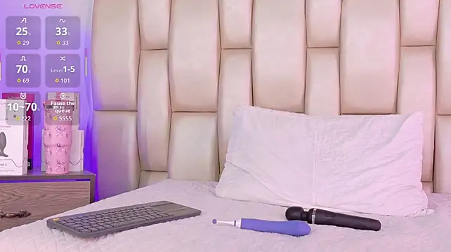 Shasa_8 - 4 fingers in ass deep hard🍑😈