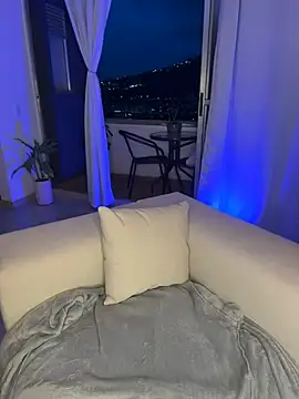 Hi_Soyfer - SQUIRT IN YOURS FACES