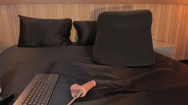 Lupeebony - squirt + 3 min control 💦