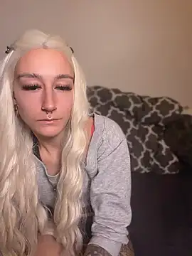 IvyReigns - Shake My Ass Close Up