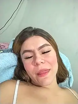 EmiNavarro - Show pussy and take control for 2 min❤️