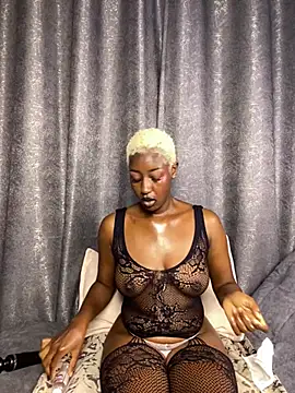 ZolaAmaya - SQUIRT SHOW