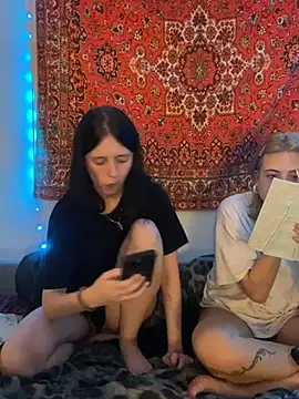Catherine19Hunt - Kate massaging Pam's feet