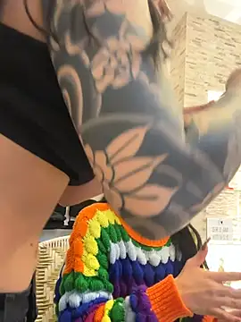 Emma_soul1 - Show boobs + play boobs