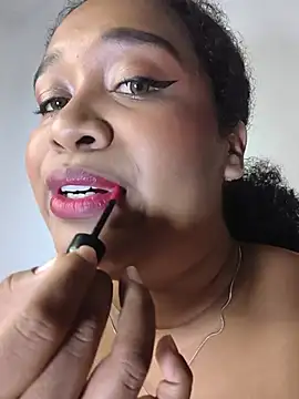 Yera_brown69 - Spread your ass 🥵 1 finger
