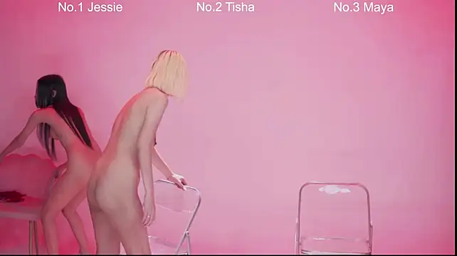 Aurora_girls - double sexy gatling