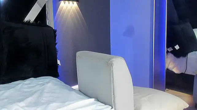 Larabrooks - fuck my pussy, hard. u control x5m