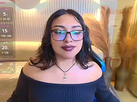 Nyx_Bloom_r - SHOW BOOBS