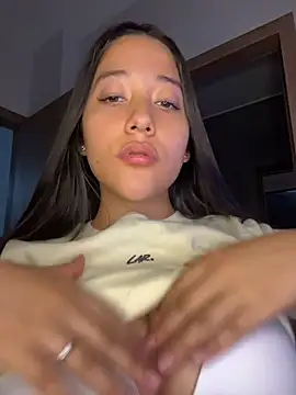 Nhefertary - show titis🍒+oil