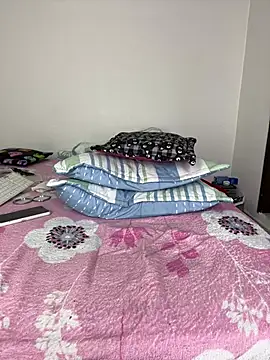 Sandylau - hello guys, naked + squirt