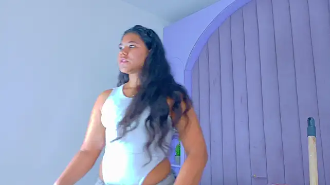 AhslyEvans__ - tits job