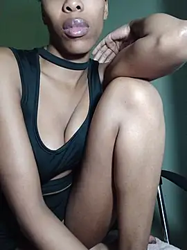 Paris_Layla