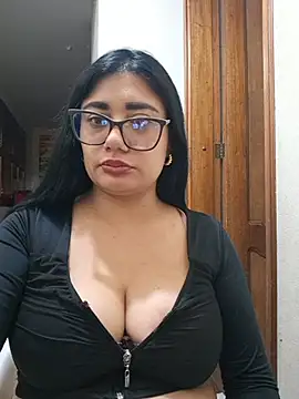 Amina--789 - Tits in the window ❤️‍🔥