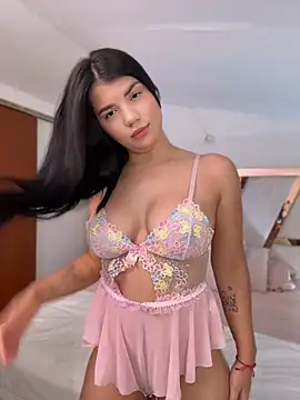 emma_lopes